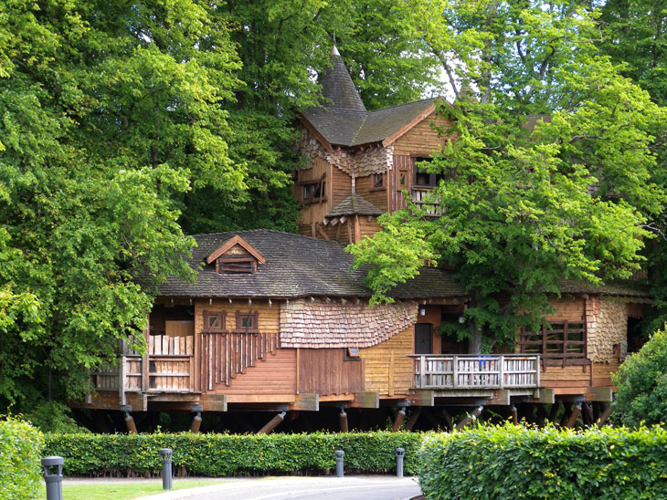 Maison arbre de Alnwick Garden au Royaume-Uni